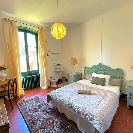 Magdala Arts&résidence Bed and breakfast Hyères