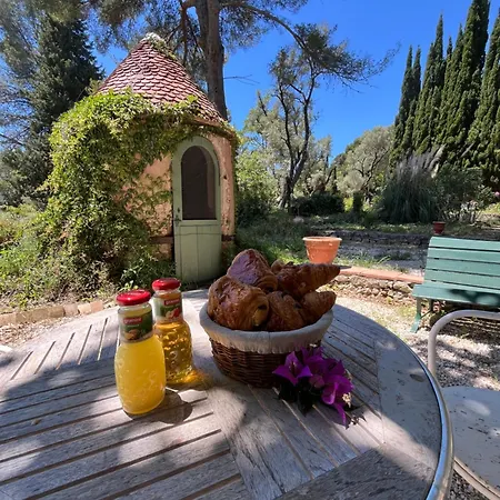 Bed & Breakfast Magdala Arts & Hyeres