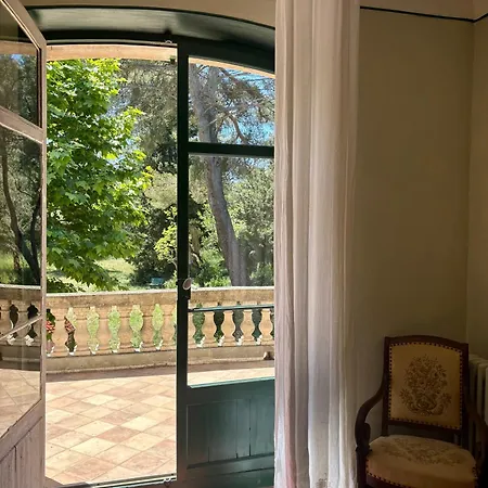 Magdala Arts&résidence Bed & Breakfast *