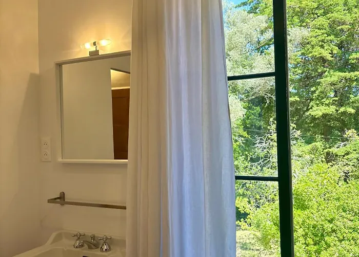 Couette-café Magdala Arts&résidence Hyères