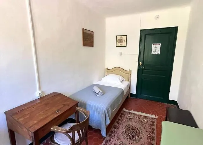 Bed & Breakfast Magdala Arts&résidence Hyères