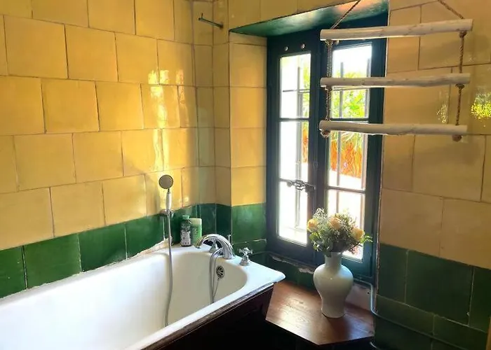 Couette-café Magdala Arts&résidence Hyères